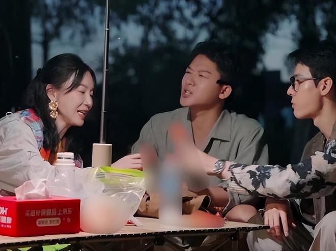 点”的李沁惊艳整个人面相变了惊鸿一瞥CQ9电子有限公司一档综艺被“一脸斑(图3) 点”的李沁惊艳整个人面相变了惊鸿一瞥CQ9电子有限公司一档综艺被“一脸斑(图3)