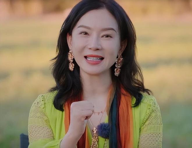 点”的李沁惊艳整个人面相变了惊鸿一瞥CQ9电子有限公司一档综艺被“一脸斑(图5) 点”的李沁惊艳整个人面相变了惊鸿一瞥CQ9电子有限公司一档综艺被“一脸斑(图5)